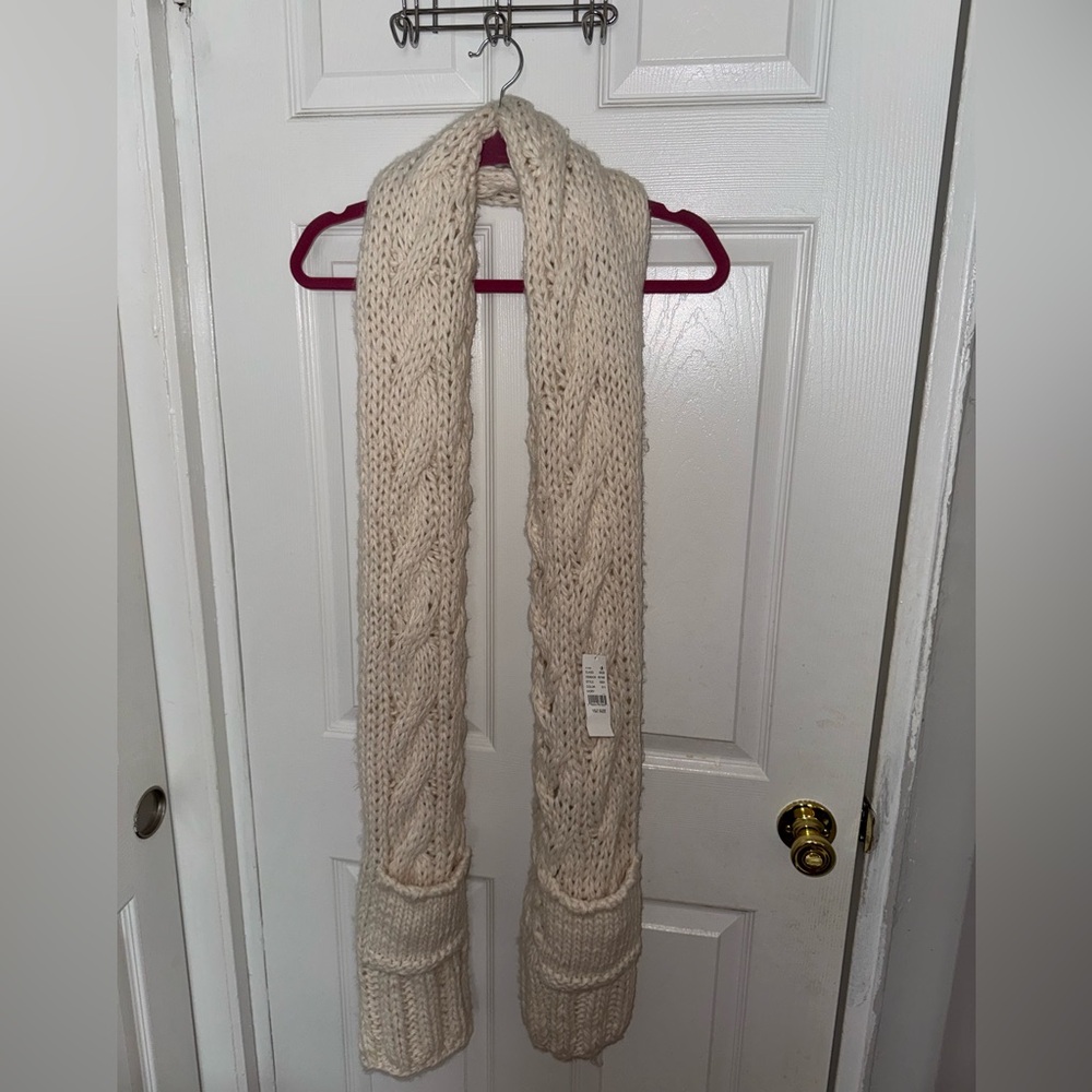 PacSun Ivory Knit Scarf